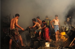 Cháy nhà máy may 11 tầng ở Bangladesh